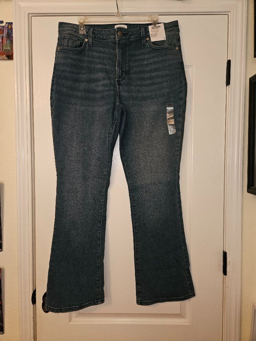 Sonoma Mid-Rise Bootcut Some Stretch Jeans Size 16 - NWT